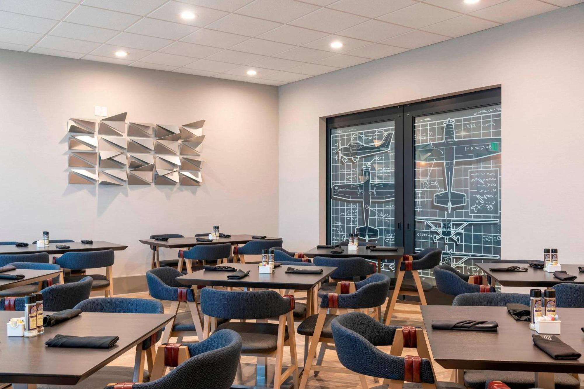 Delta Hotels By Marriott Kalamazoo Conference Center Εξωτερικό φωτογραφία