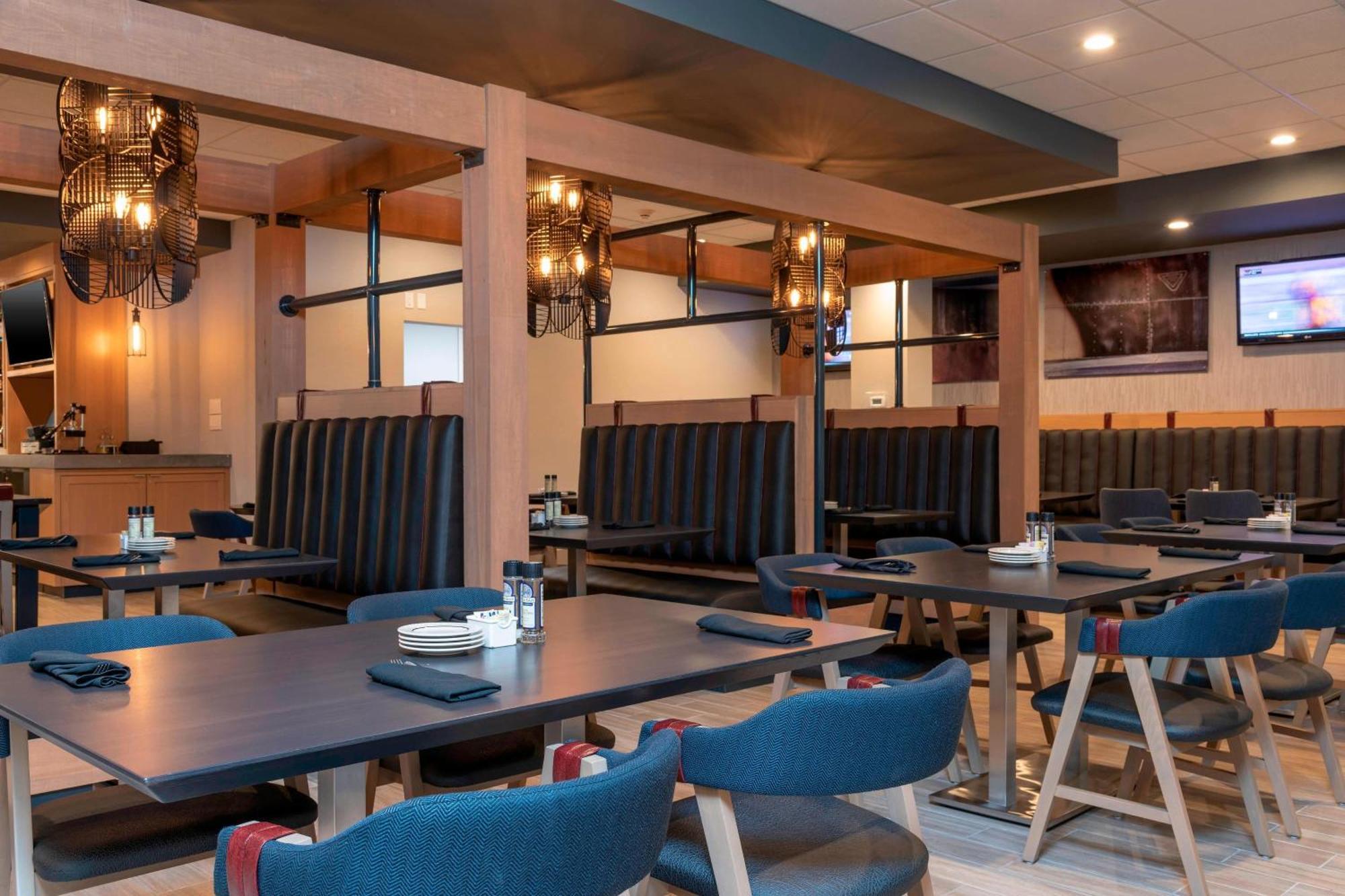 Delta Hotels By Marriott Kalamazoo Conference Center Εξωτερικό φωτογραφία